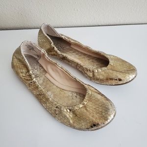 Boutique9 Gold Augustina Flats